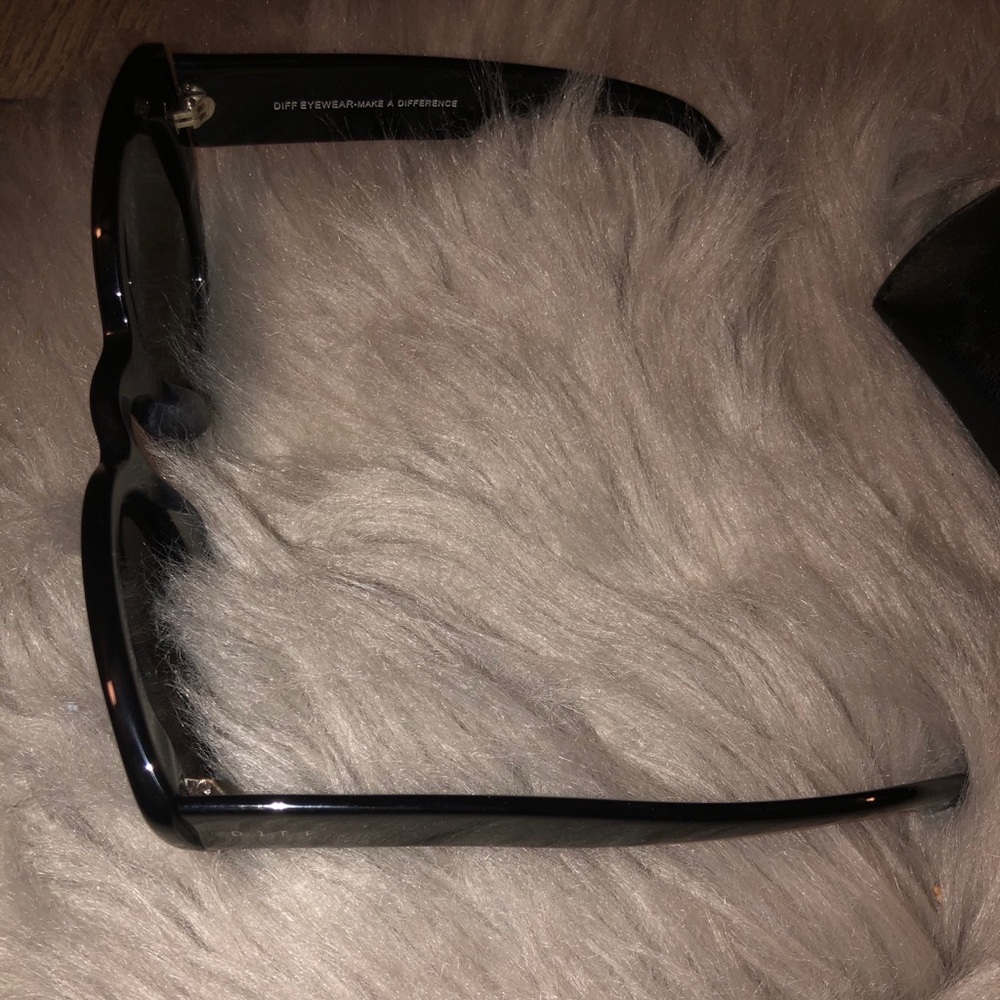 Diff Sunglasses - image 4